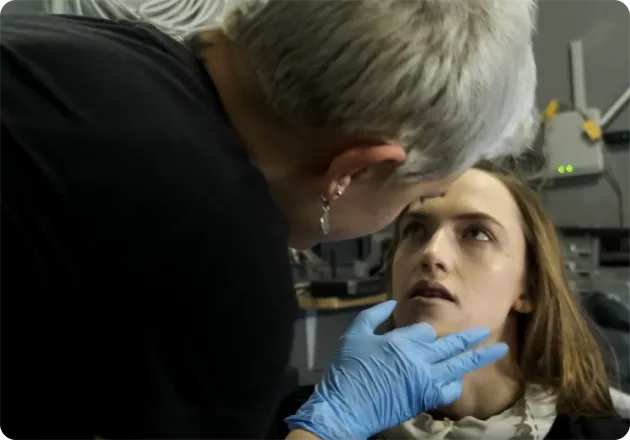 Prosthetics & make-up on set